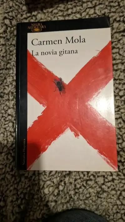 Libro 'La novia gitana' de Carmen Mola - miniatura 1