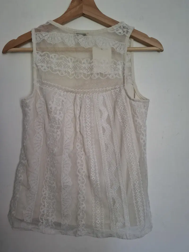 Blusa de encaje blanco invierno sin mangas - 3