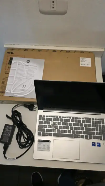 Notebook HP 15.6" Intel core I5 Ultra, 16Ram 1TB - miniatura 1