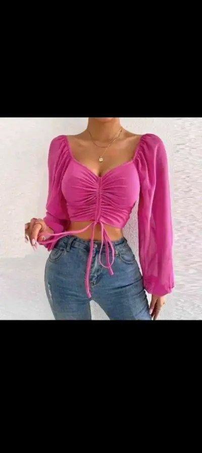 Blusa crop top con mangas largas en varios colores - miniatura 2