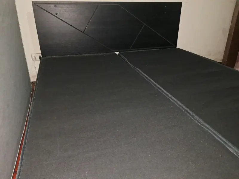 Cama de dos plazas cic con base y respaldo negro - 1