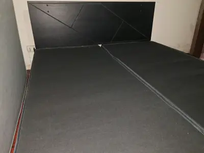 Cama de dos plazas cic con base y respaldo negro - miniatura 1