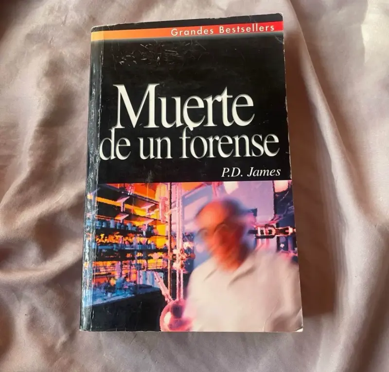 Libro 'Muerte de un Forense' de P.D. James - 1