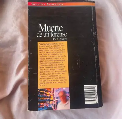 Libro 'Muerte de un Forense' de P.D. James - miniatura 4