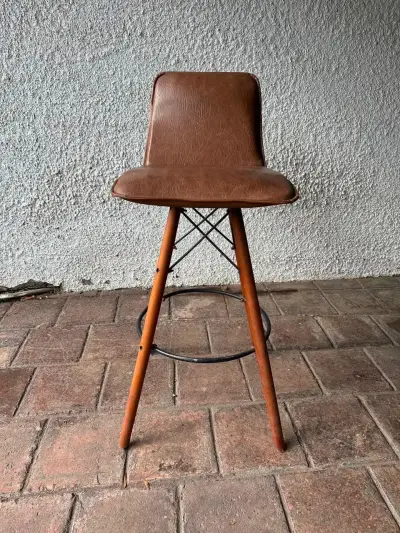 Set de 3 sillas altas de bar con asiento de cuero sintético - miniatura 2