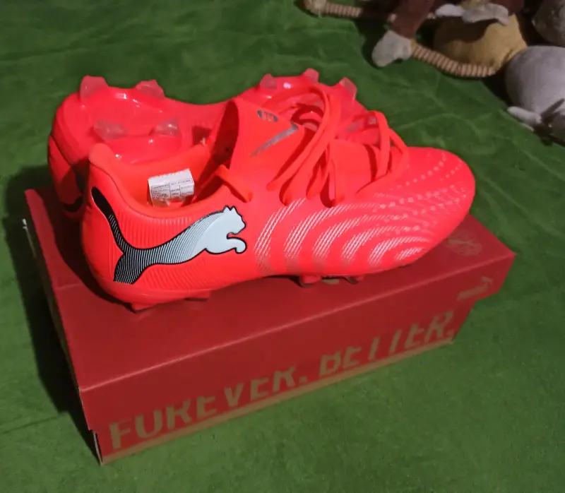 Zapatillas de fútbol Puma rojas para césped - 1