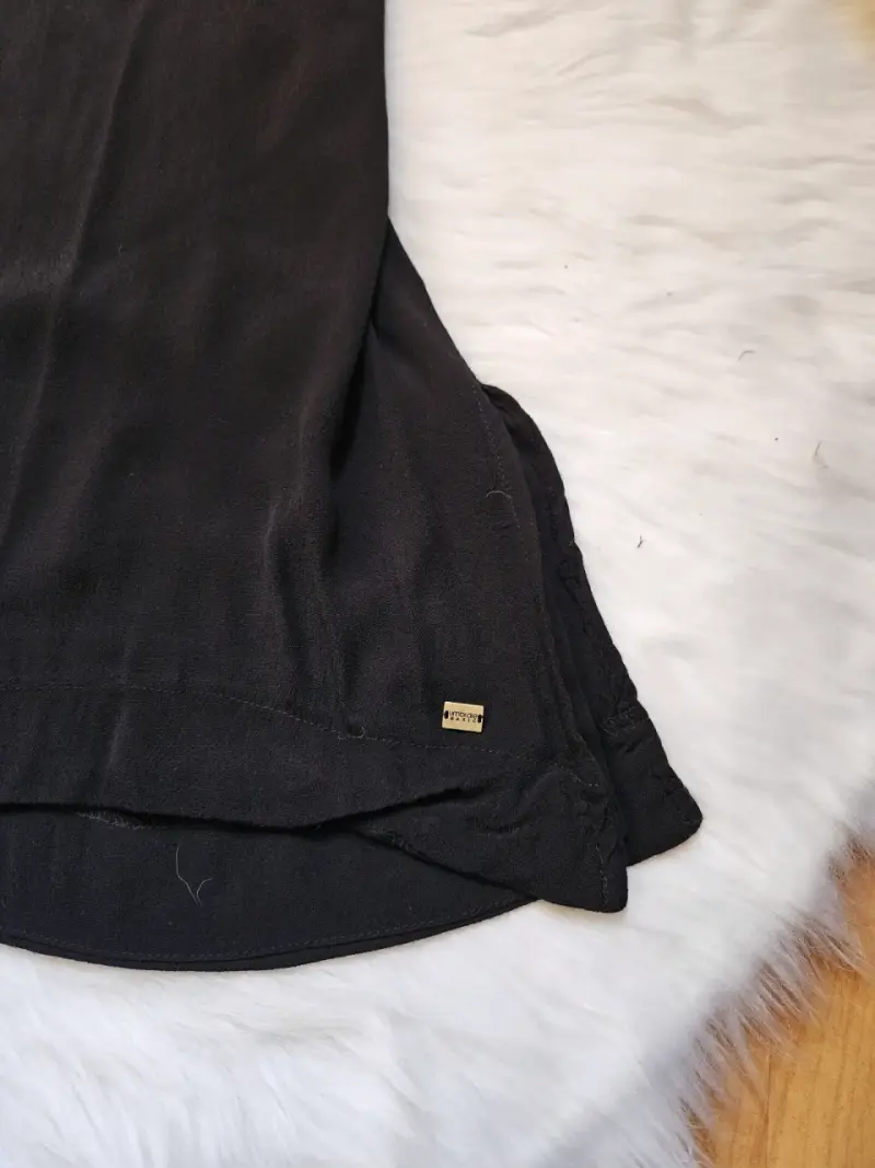 Polera negra sin mangas Umbrale para mujer - 3