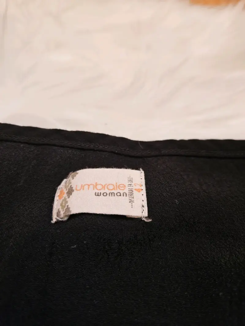 Polera negra sin mangas Umbrale para mujer - 4