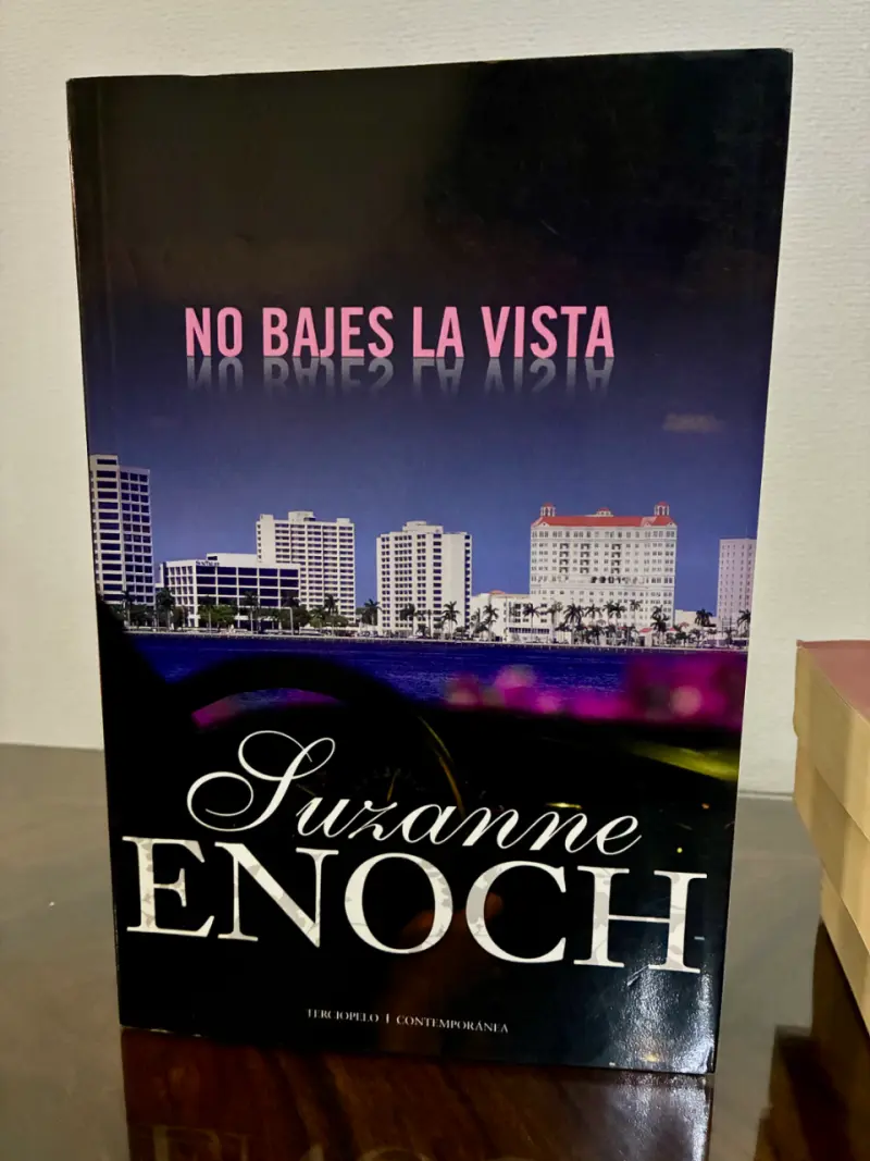 Lote de libros románticos de Suzanne Enoch y otros - 3