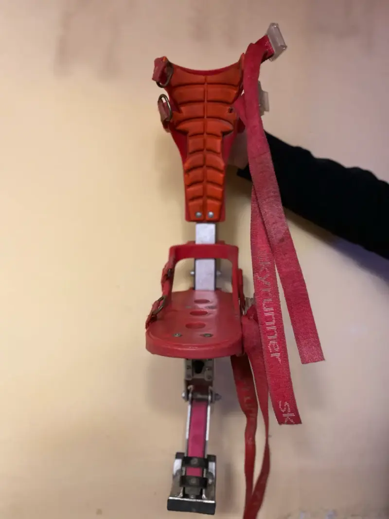 Zancos de salto SkyRunner rojos - 4