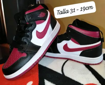 Zapatilla j par los y las engreid@s de a casa - miniatura 3