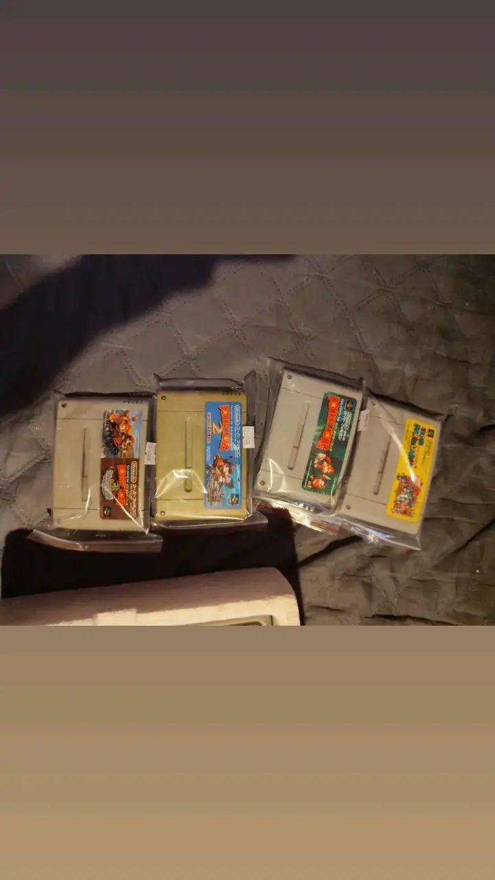 Consola Nintendo Super Famicom con juegosincluidos - 3
