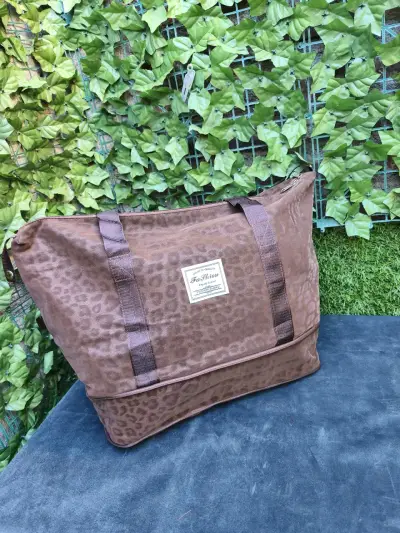 Bolso de viaje estampado animal print - miniatura 3