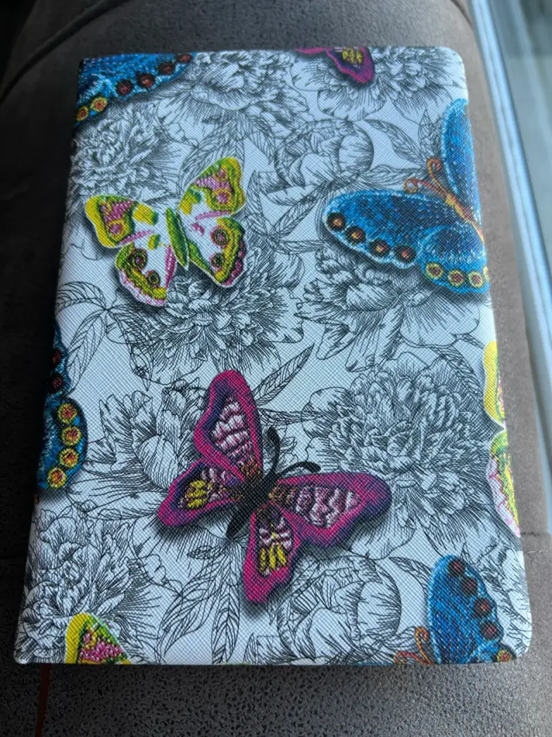 Cuaderno de notas con diseño de mariposas - 5