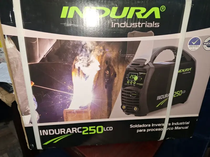Soldadora Inversora Indura Indurarc 250 LCD - 2
