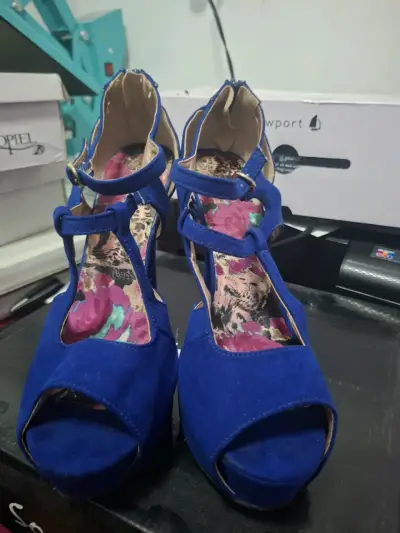 Tacones Azules de Gamuza Newport - miniatura 2