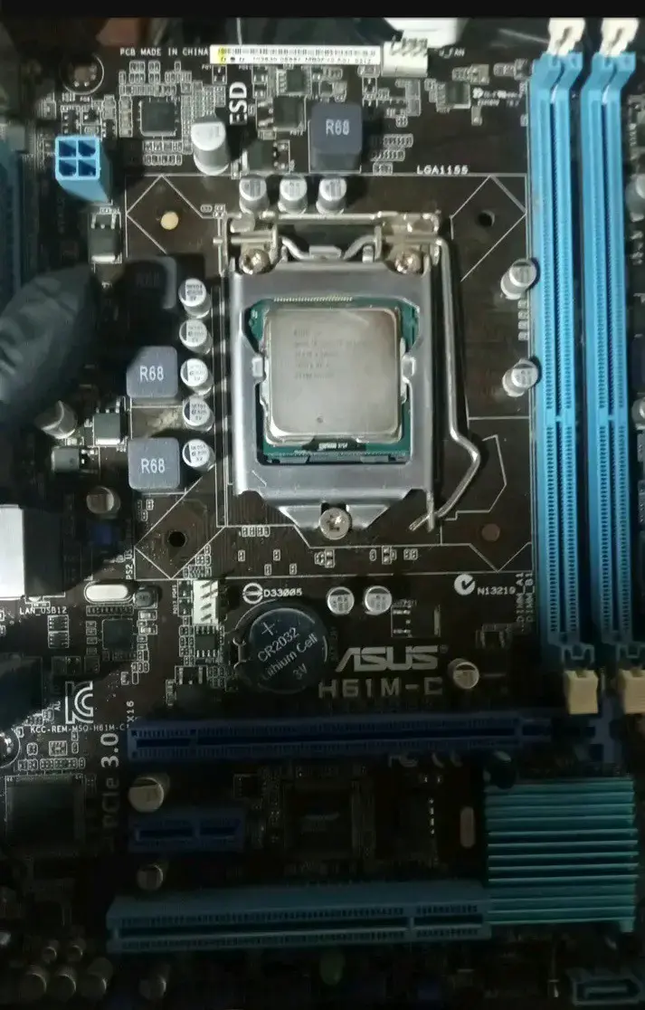 Placa Madre Asus H61M-C Procesador Intel i5-3470 - 1