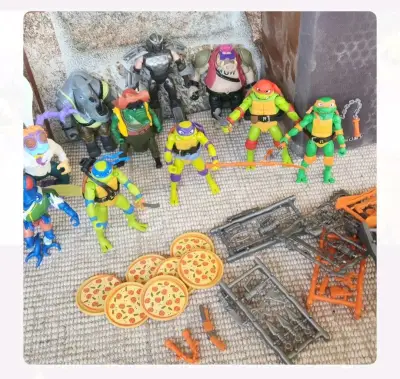 Tortugas Ninja con accesorios set completo. - miniatura 3