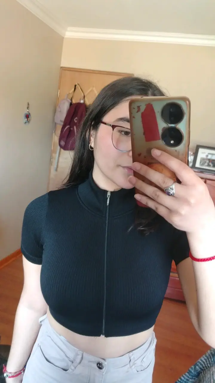 Crop Top ajustada con cierre - 1