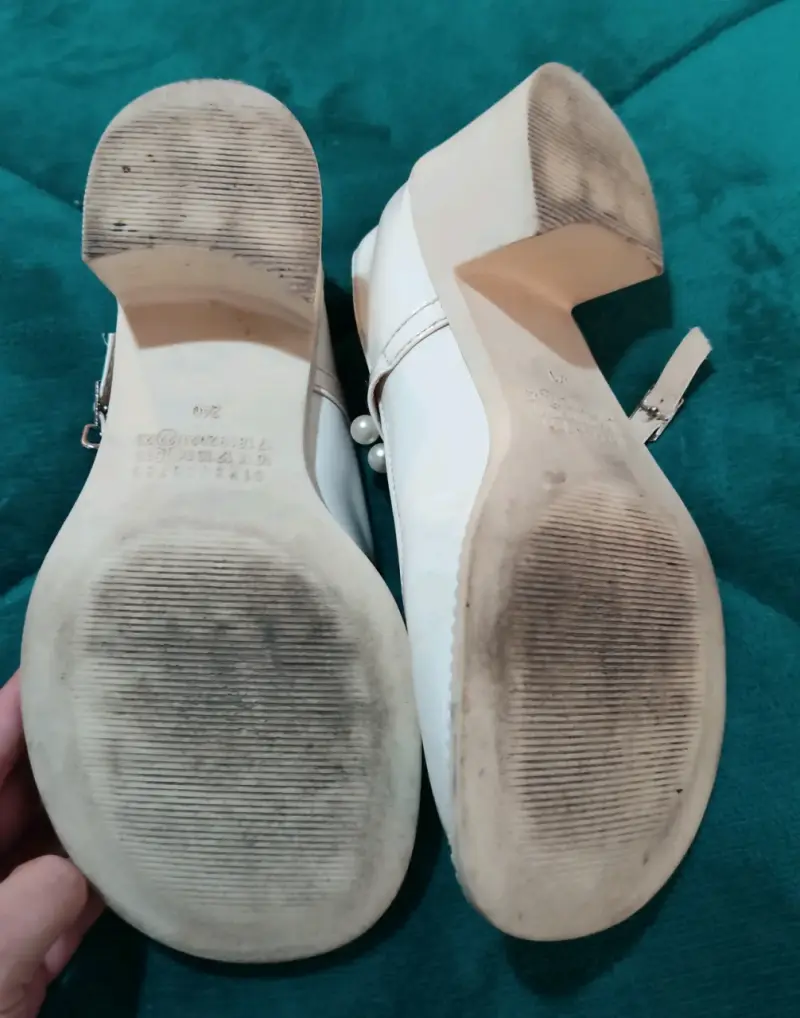 Zapatos Mary Jane blancos con perlas - 4