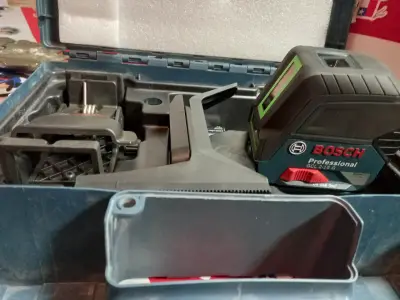 Nivel láser Bosch GCL 2-15 G profesional - miniatura 4