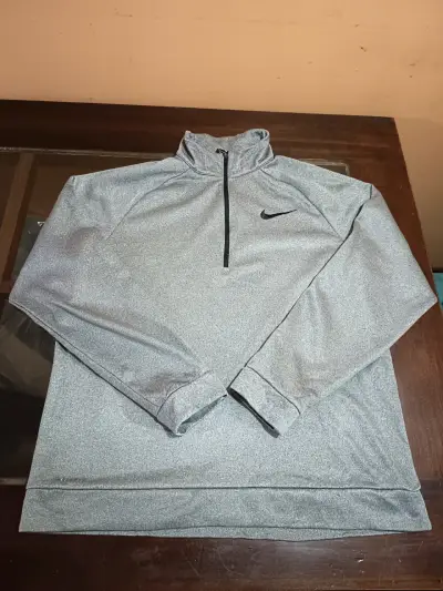 Polerón Nike Dri-Fit gris con cierre - miniatura 1