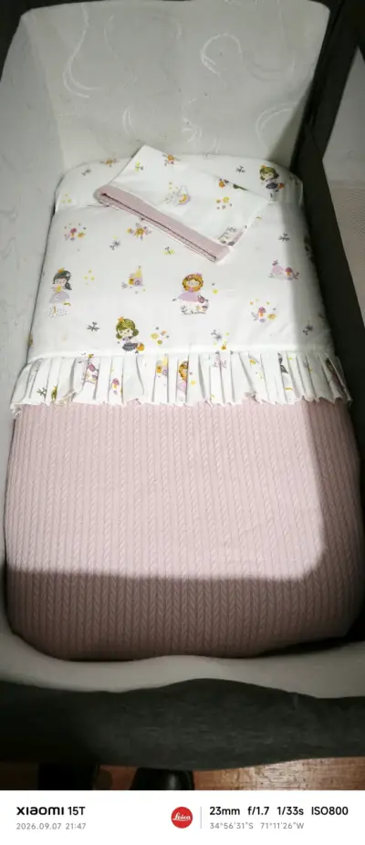 Ropa de cama infantil con diseño de princesas - miniatura 2