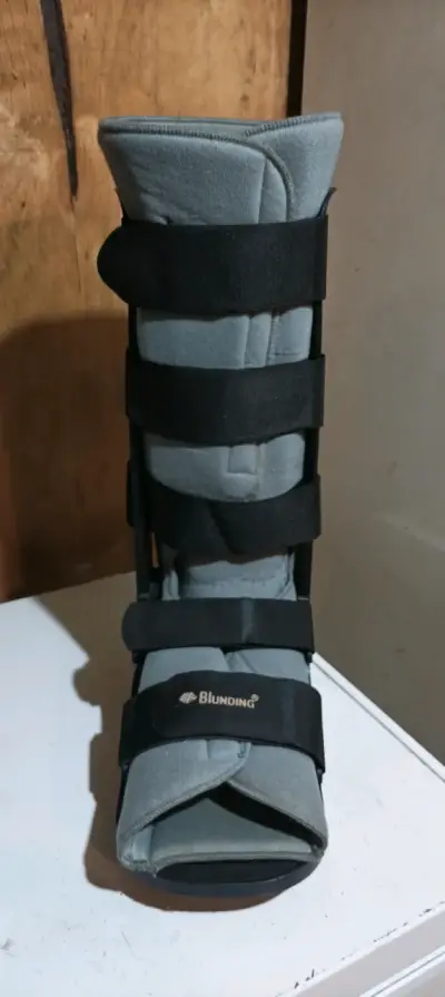 Bota ortopédica Blunding premium larga - miniatura 1