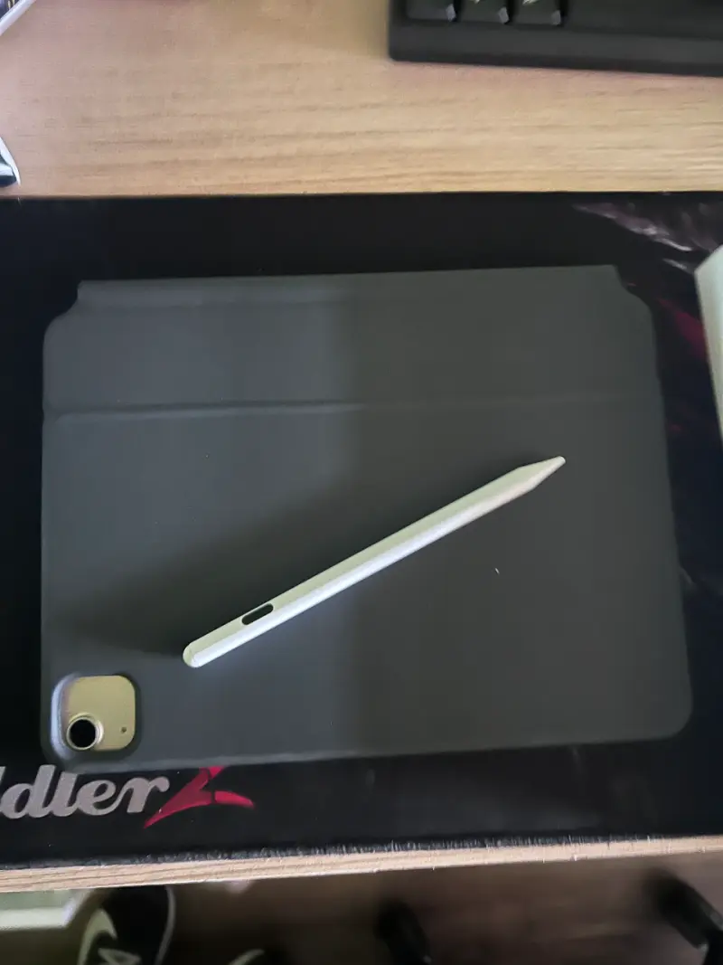 iPad Air 5ta Generación Wi-Fi 64GB - 3