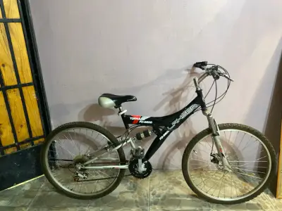 Bicicleta Lahsen Tornado FD-2600 montaña - miniatura 1