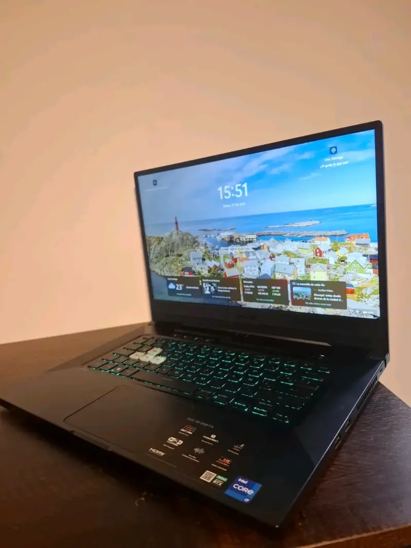 Laptop ASUS TUF Gaming con Intel Core i7 y RTX - 1