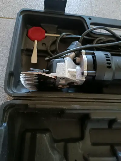 Maquina esquiladora para Ovejas - miniatura 2