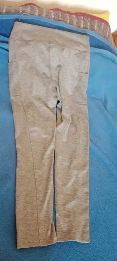Pantalones deportivos grises para mujer - miniatura 2