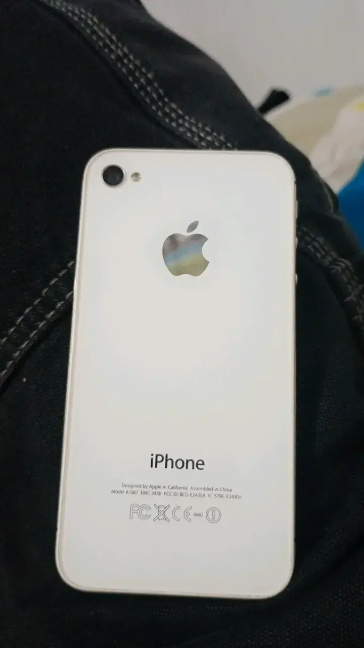 iPhone 4S Blanco en Buen Estado bloqueado - 2