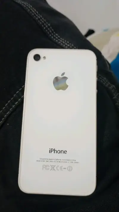 iPhone 4S Blanco en Buen Estado bloqueado - miniatura 2