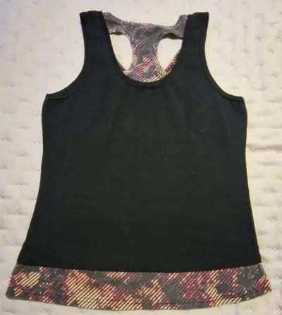 Polera deportiva negra Spalding para mujer - miniatura 3
