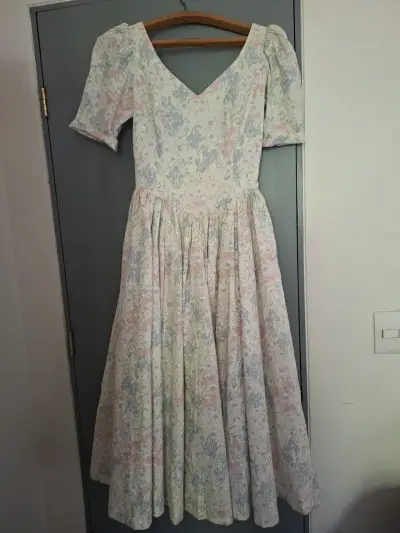 Vestido vintage floral Laura Ashley - miniatura 1