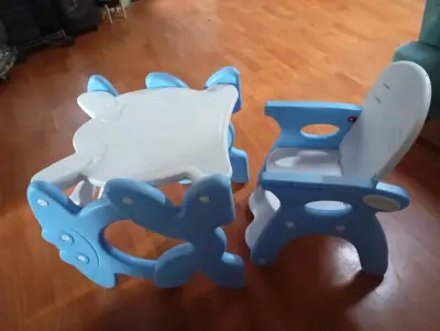 Mesa y silla infantil plegable azul - miniatura 3