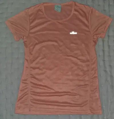 Polera deportiva La Tournée color terracota - miniatura 1