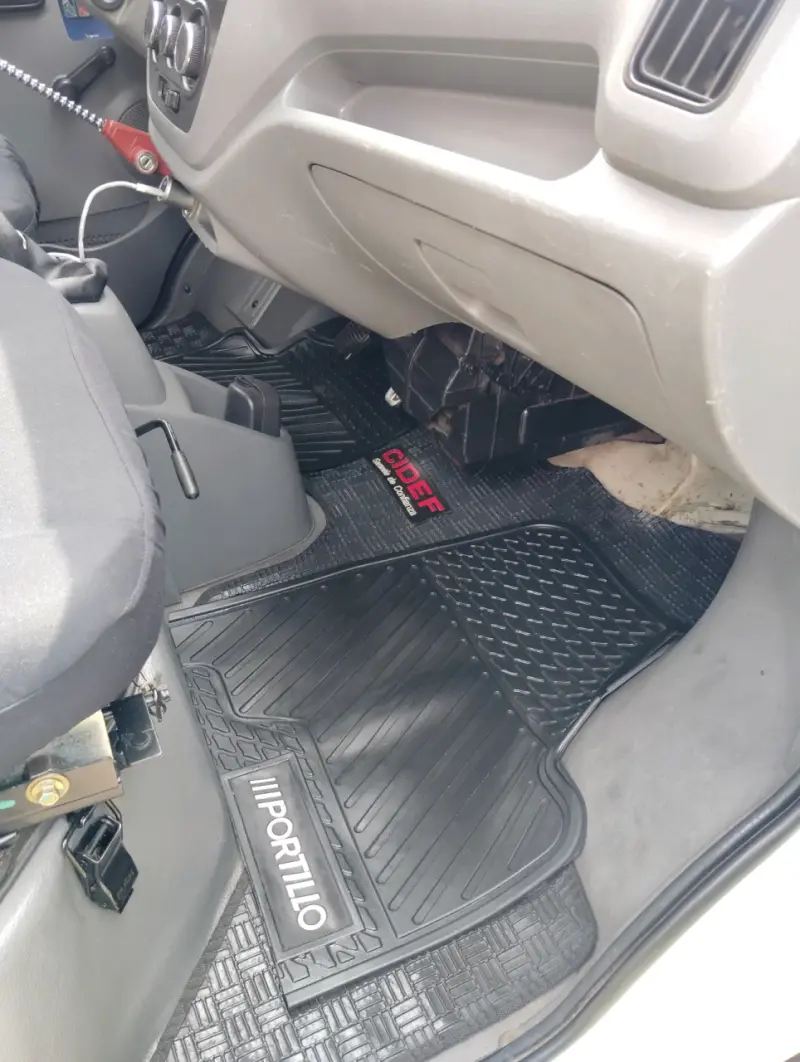 Camioneta Foton T3 para Fletes y Mudanzas - 6