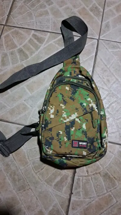 Mochila táctica camuflaje para deportes - miniatura 1
