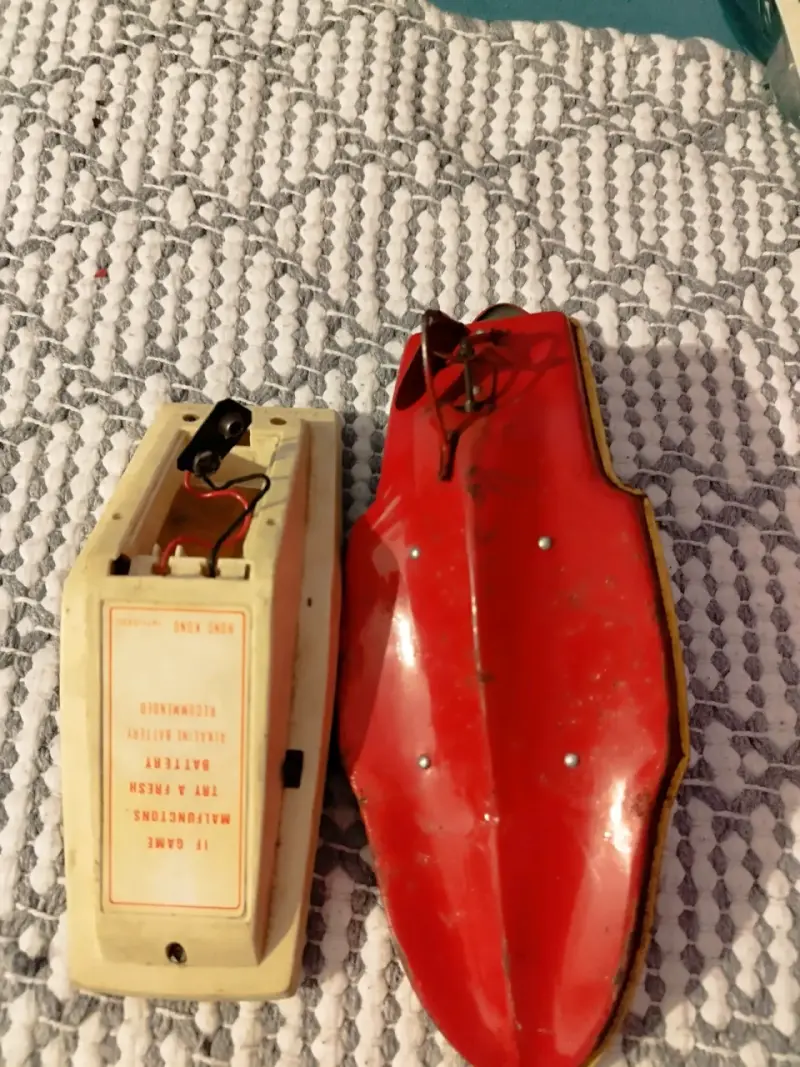 Lancha de juguete vintage con control remoto Gravity - 2