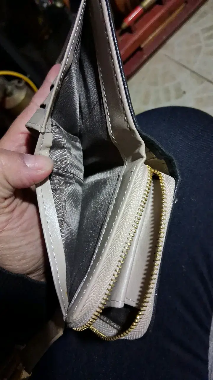 Billetera de cuero bicolor con cierre - 4