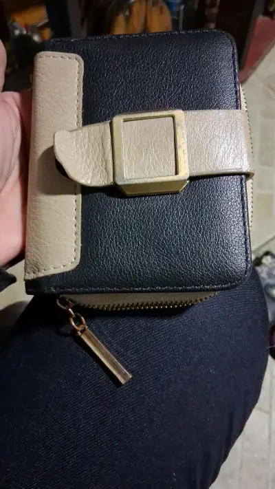 Billetera de cuero bicolor con cierre - miniatura 5