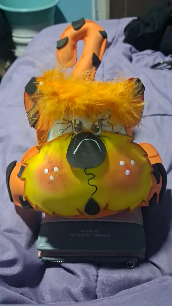 Portalápices de tigre con diseño divertido - 1