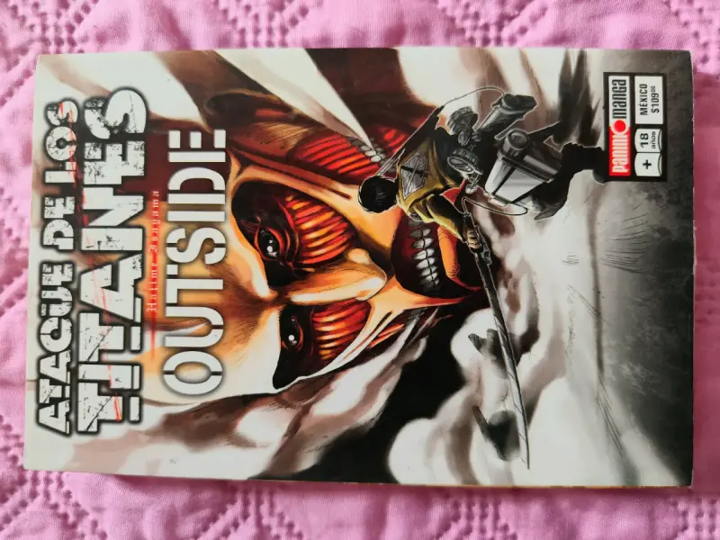 Manga Ataque de los Titanes Outside