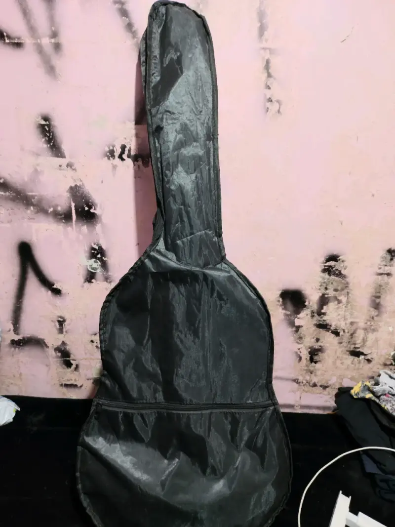 Guitarra clásica Alaguez 39” + accesorios - 4