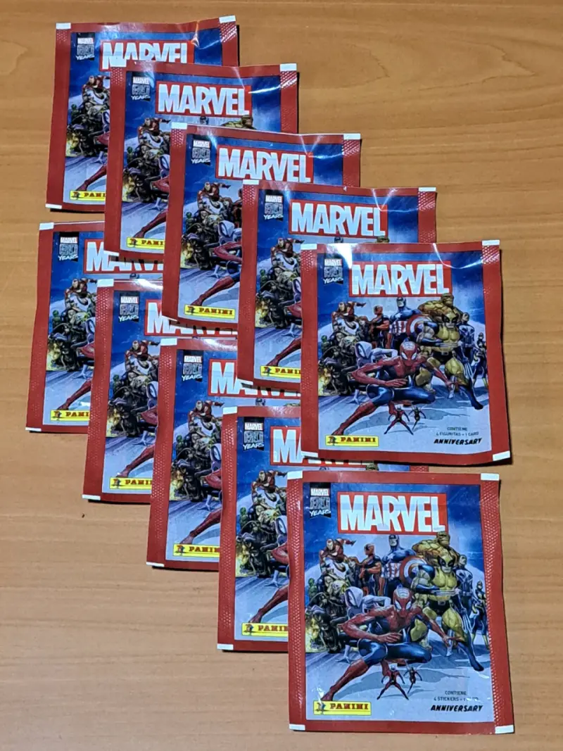 Pack 10 Sobres de stickers Marvel Panini 80 años