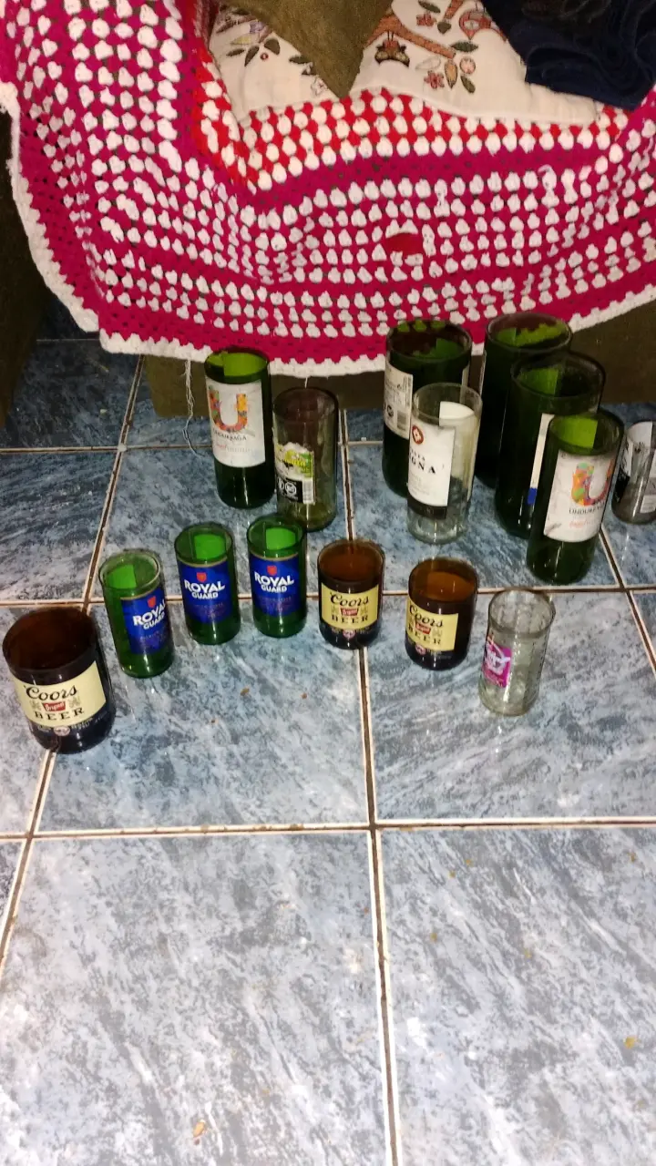 Vasos reciclados de botellas de vidrio - 2