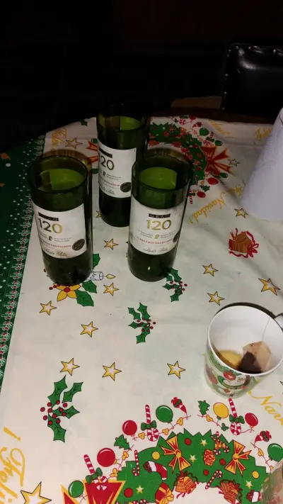 Vasos reciclados de botellas de vidrio - miniatura 3